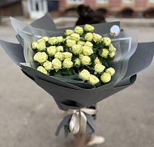 Букет Белые кустовые розы Солинеро в Пречистое