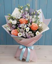 Букет цветов из:  Лизиантусы, Розы, Альстромерии и Гипсофила в Пречистое