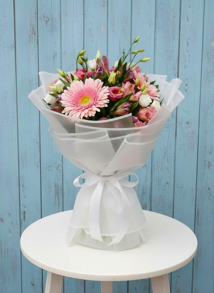 Букет цветов из: Герберы, Альстромерии и Лизиантусы в Пречистое